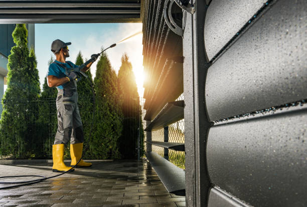 Best Roof Washing  in Montebello, NY